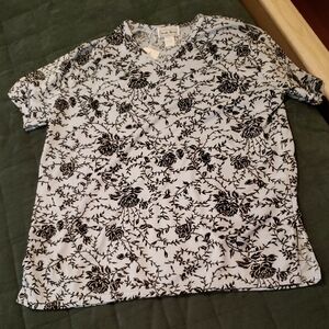 Elegant Black and White Floral Women's Skirt Set